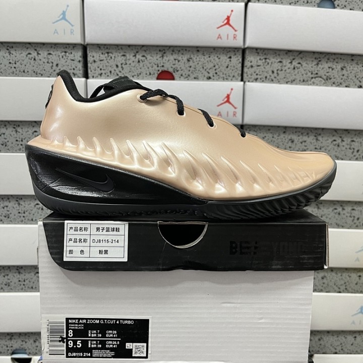 XY Batch AIR ZOOM G.T.CUT 4 TURBO DJ8115-214