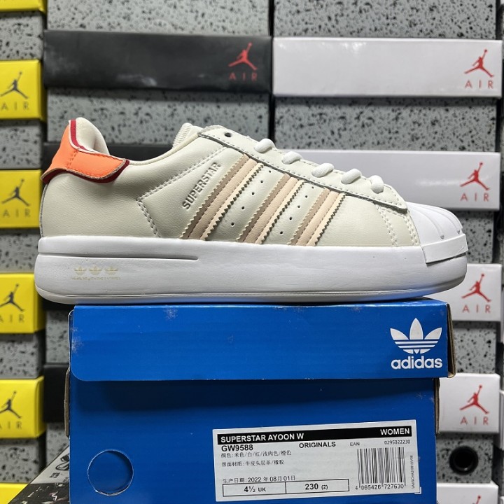 BD SUPERSTAR BONEGA W GW9588